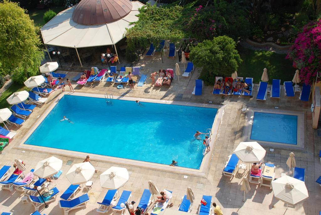 Jasmine Hotel Apartments Limassol Extérieur photo