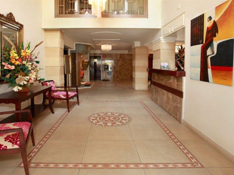 Jasmine Hotel Apartments Limassol Extérieur photo