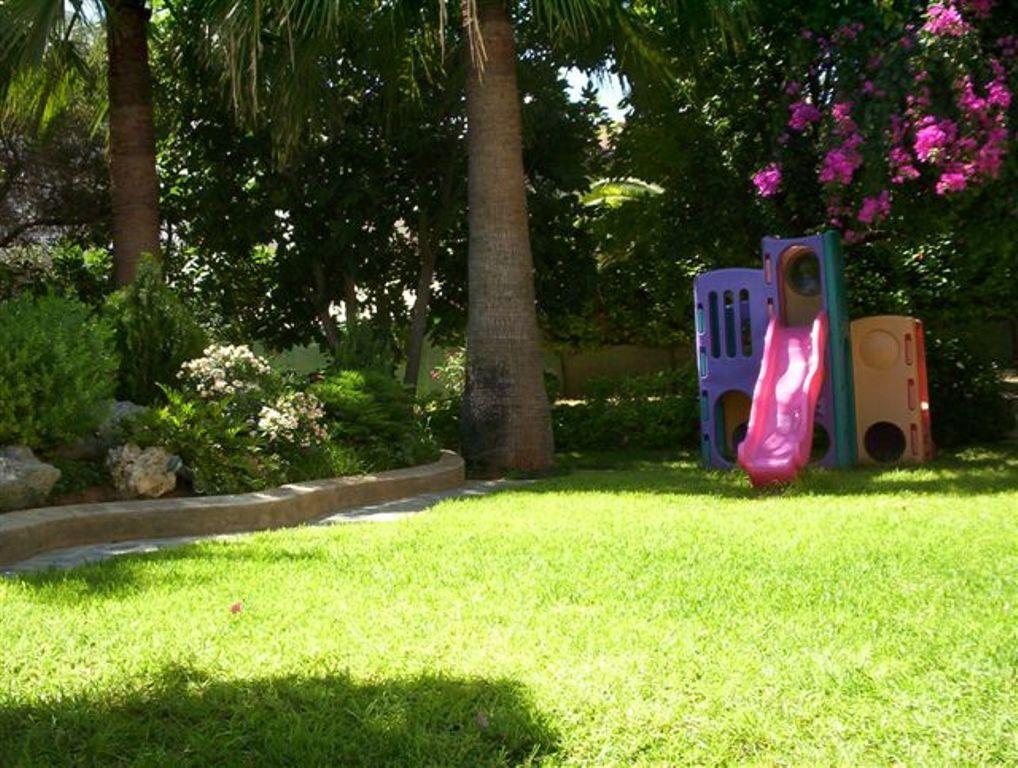 Jasmine Hotel Apartments Limassol Extérieur photo