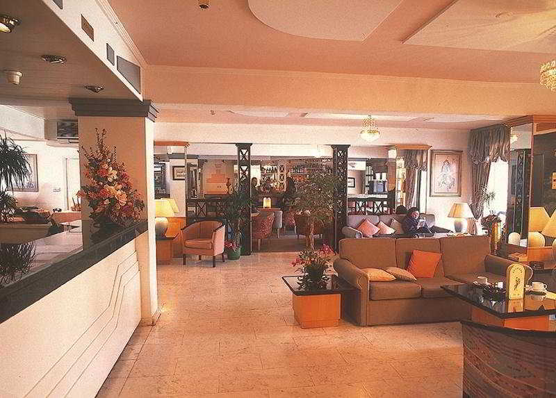 Jasmine Hotel Apartments Limassol Extérieur photo